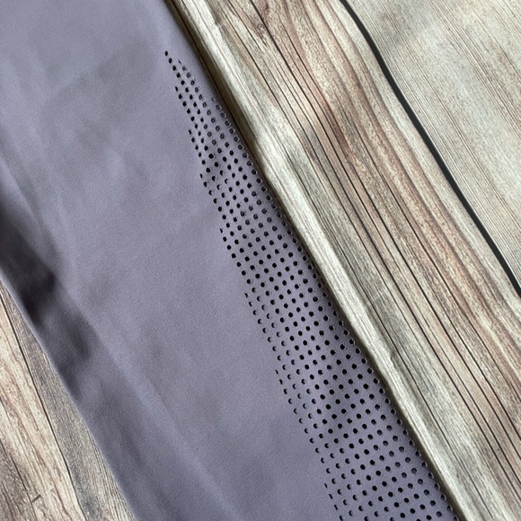 ZYIA Plum Slate flame light n tight hi-rise 7/8 size L (worn 1x) - Picture 6 of 9